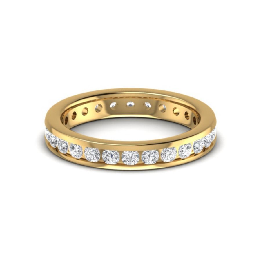 Diamond cluster band with bordered floral centre. — 2.56 GM gold
