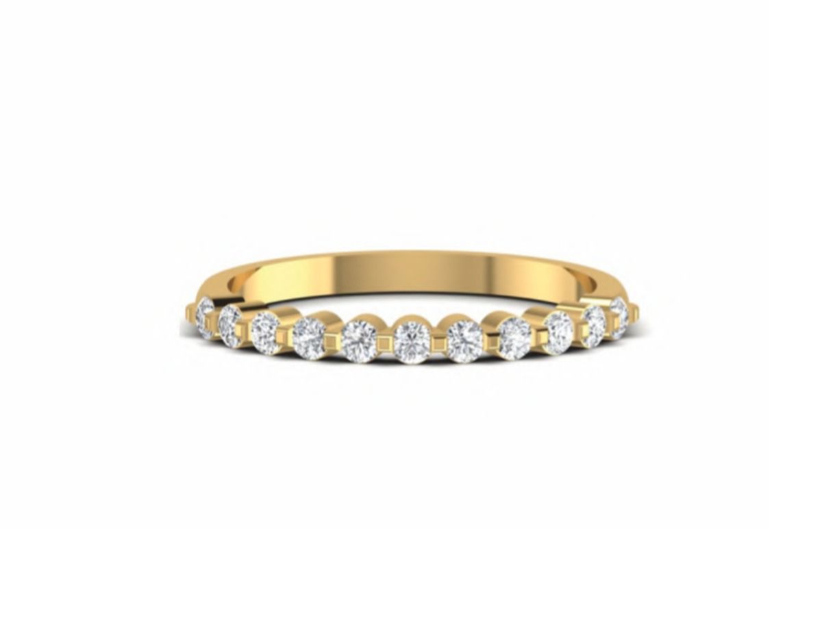 Diamond-forward band carrying a bold 0.42ct stone on 1.95g of gold — 1.95g gold