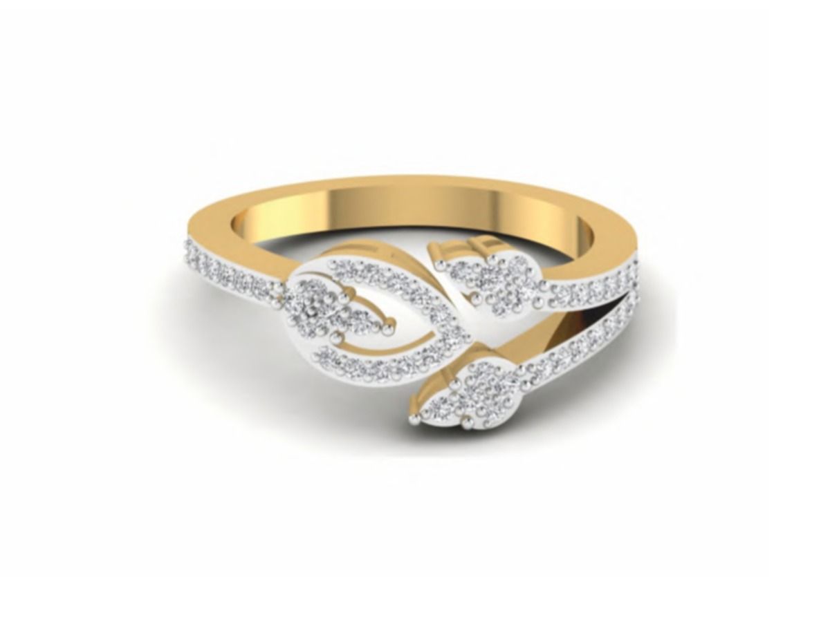 Statement diamond ring — 3.03g gold