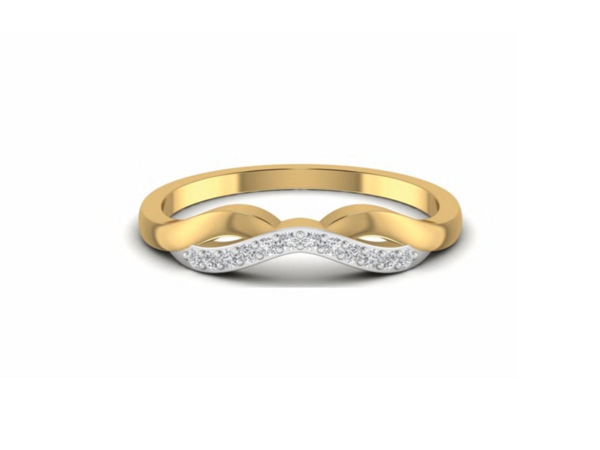 Diamond-forward 2.24g band anchored by a 0.34ct stone — 2.24g gold