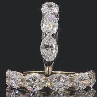 LBD907-OV300 lab-grown diamond band, 14KT